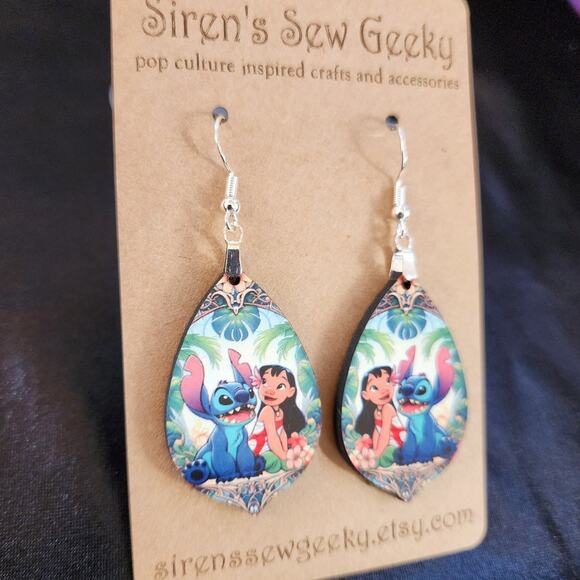 Lilo and Stitch earrings - Picture 3 of 3